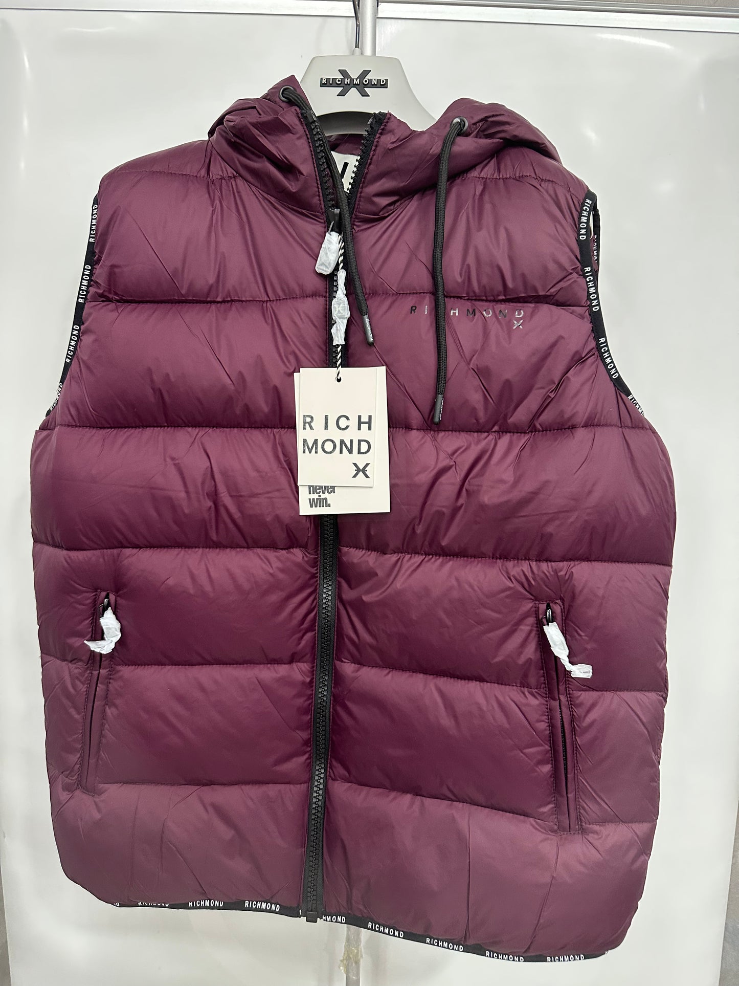 Gilet imbottito con cappuccio uomo RICHMOND UMA25160PI